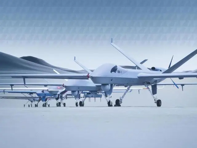 翼龙-X等20余型国产军用无人机亮相航展，，，，，无人机协同系统日益完整